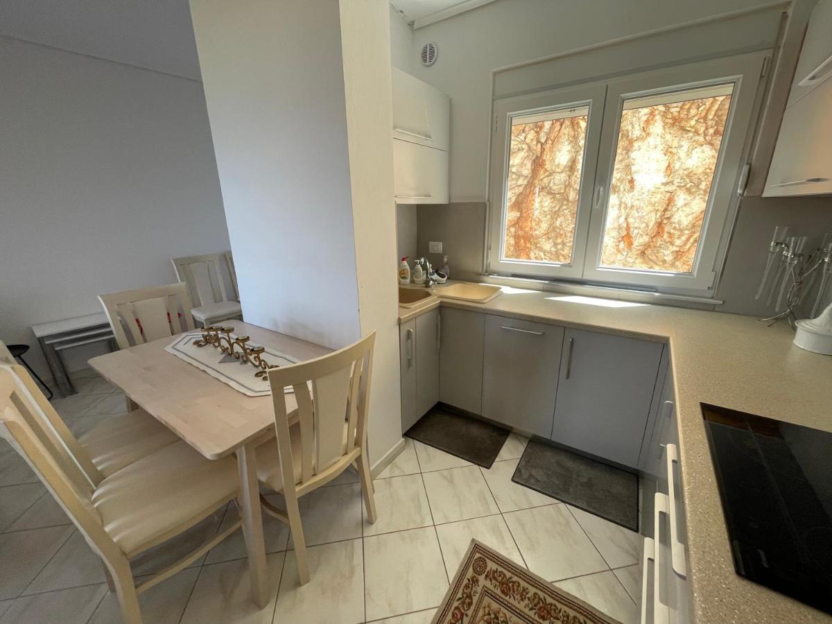 Appartement Santa Sarande Bagian luar foto